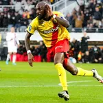 RC Lens – Mercato : l&rsquo;OL vient contrarier l&rsquo;OM dans le dossier Seko Fofana !