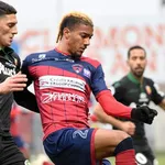 RC Lens &ndash; Mercato : le départ de Tahrat pas encore tout à  fait réglé ?