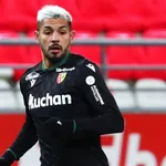 RC Lens – Mercato : le Real Madrid devancé par un autre géant pour Medina ?