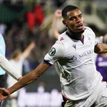 RC Lens – Mercato : les Sang et Or officialisent une recrue en attendant 3 gros renforts, dont 2 chipés à  l’OM