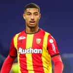 RC Lens – Mercato : Simakan (RC Strasbourg) blessé, l’AC Milan de nouveau sur Badé ?