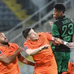 RC Lens – Mercato : un buteur s'éloigne, deux départs bientôt bouclés ?