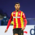 RC Lens – Mercato : un départ déjà envisagé pour Badé, un espoir de garder Kalimuendo ?