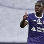 RC Lens &ndash; Mercato : un latéral gauche tout proche, les Sang et Or se renforcent