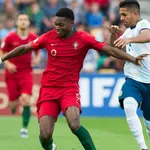 RC Lens – Mercato : une offre pour un latéral argentin !