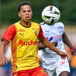 RC Lens – Mercato : une pépite des Sang et Or est courtisée !