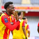 RC Lens – Mercato : verrouillé au PSG, Arnaud Kalimuendo provoque un premier départ