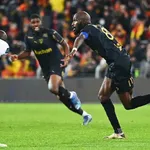 RC Lens – PSG : les Lensois accrochent Paris, Bollaert chambre Messi, les héros du match