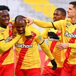 RC Lens : qui pour épauler Kalimuendo en attaque ? (VIDEO)