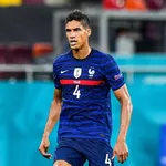 Real Madrid – Mercato : Varane officialisé demain à  Manchester United ?