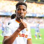 RC Lens : Simon Banza trouve du bon dans son confinement