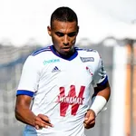 RC Strasbourg : Djiku fait la comparaison qui tue entre Stéphan et Laurey