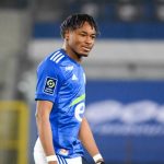 RC Strasbourg – Mercato : l’avenir de Simakan bel et bien plombé face au RC Lens ?