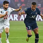 RC Strasbourg – Mercato : le RCSA annonce une prolongation du même acabit que Mbappé au PSG (officiel)