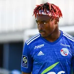 RC Strasbourg, OL, Stade Rennais – Mercato : le dossier Simakan s’agite !