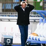 RC Strasbourg, Stade de Reims : Laurey et Guion à  la bagarre pour un banc de L2