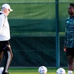 Real Madrid : Ancelotti prêt à bouger Vinicius !