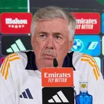 Real Madrid : Ancelotti annonce trois bonnes nouvelles et s’énerve au sujet de Vinicius