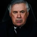 Real Madrid : Ancelotti envoie un message avant le PSG et donne un bon point à  Camavinga