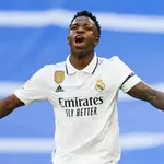 Real Madrid : Ancelotti et Vinicius s’emportent après un nouveau carton infligé au Brésilien