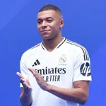 Real Madrid : Ancelotti kiffe déjà  Mbappé, Vinicius aussi !