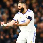 Real Madrid : Benzema s’offre un record de France, d’Ancelotti à Ménès tout le monde l’encense
