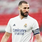 Real Madrid : les Bleus, Mbappé… Benzema se confie après avoir remporté un prix de prestige devant Messi