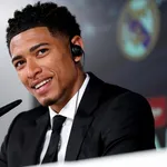 Real Madrid : Bellingham n’est pas célibataire, voici sa sublime petite-amie !