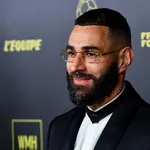 Real Madrid : Karim Benzema profite du Ballon d’Or pour présenter sa nouvelle petite-amie