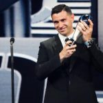 Real Madrid, équipe de France : le frère de Kroos défonce Dibu Martinez !