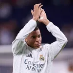 Real Madrid : Mbappé égale Cristiano Ronaldo et Bellingham mais se fait tacler par un Argentin