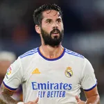 Real Madrid – Mercato : après le Barça, un autre cador de Liga tente Isco