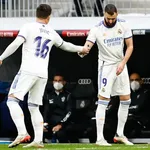 Real Madrid – Mercato : Benzema bloque un départ avant le PSG