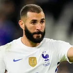 Real Madrid – Mercato : Benzema laisse un ultime espoir à  l’OL