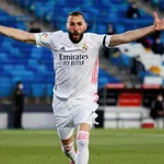 Real Madrid – Mercato : Benzema prolonge l'aventure madrilène ! (officiel)