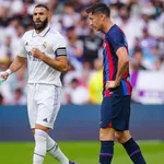 Real Madrid – Mercato : l’appel du pied de Benzema au Barça lui revient en pleine figure