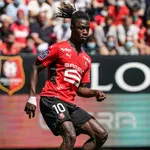 Real Madrid – Mercato : le beau cadeau de Camavinga au Stade Rennais