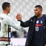 Real Madrid Mercato : le belle dédicace de Cristiano Ronaldo à  Mbappé