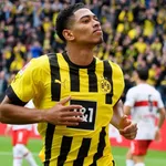 Real Madrid – Mercato : le PSG prêt à déclarer la guerre pour Bellingham ?