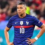 Real Madrid – Mercato : le recrutement de Mbappé favorisé par un concurrent du PSG en L1 ?