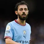 Real Madrid – Mercato : un chouchou du PSG et du FC Barcelone pour remplacer Kroos ?