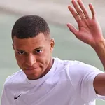 Real Madrid &ndash; Mercato : une légende du PSG veut réduire la mère de Mbappé au silence