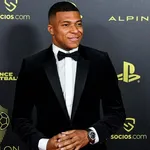 Real Madrid, PSG – Mercato : Benzema et Pérez apportent une réponse sèche à  Mbappé