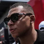 Real Madrid, PSG – Mercato : en 4 départs, dont Benzema, Pérez a économisé le salaire de Mbappé !
