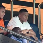 Real Madrid, PSG – Mercato : les Merengue craignent maintenant que Mbappé ne soit pas libre avant 2025 !