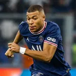 Real Madrid, PSG – Mercato : un buteur meilleur que Haaland se propose pour épauler Mbappé