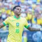 Real Madrid : Rodrygo s’incline déjà  devant Mbappé