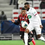 Résultat Ligue 1 : déjà  deux rouges, et l’OL qui a égalisé contre Nice (1-1, MT)