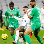 Résultat Ligue 1 : l’OL réagit et s’impose face aux Verts (2-1)