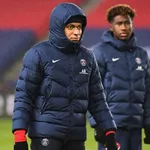 Résultat Ligue 1 : l’OL prend le dessus sur le PSG (0-1, mi-temps)